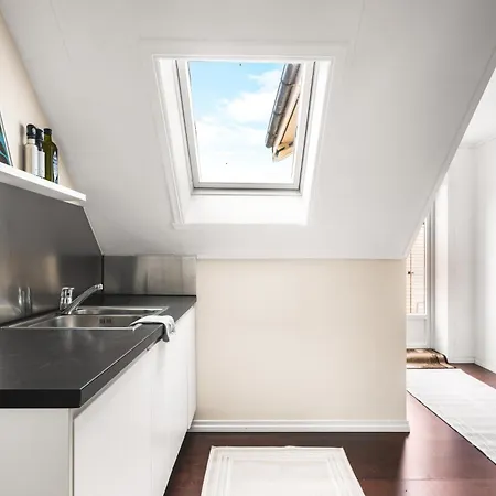 Spacious 3-bedroom In Apartment